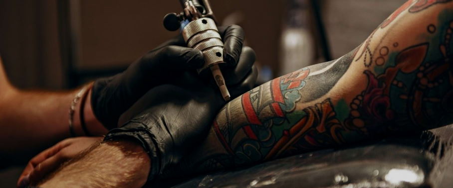 Seven Tips: How To Become A Tattoo Artist